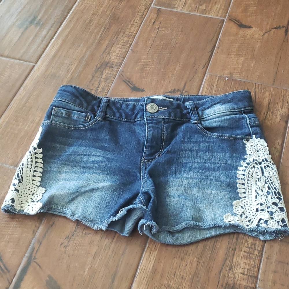 Girls size 12 mudd shorts